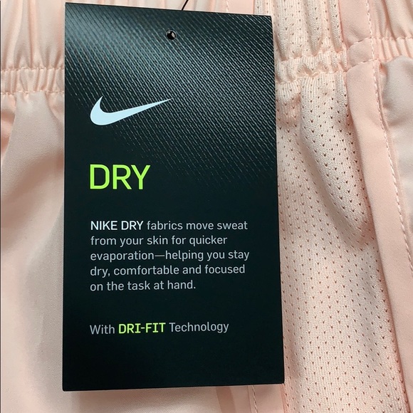 NIKE Women’s running shorts with Dri-Fit Technolog - Picture 4 of 10